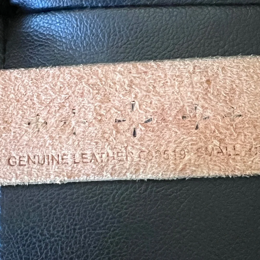 Vintage leather rhinestone cross buckle belt - Picture 5 of 9